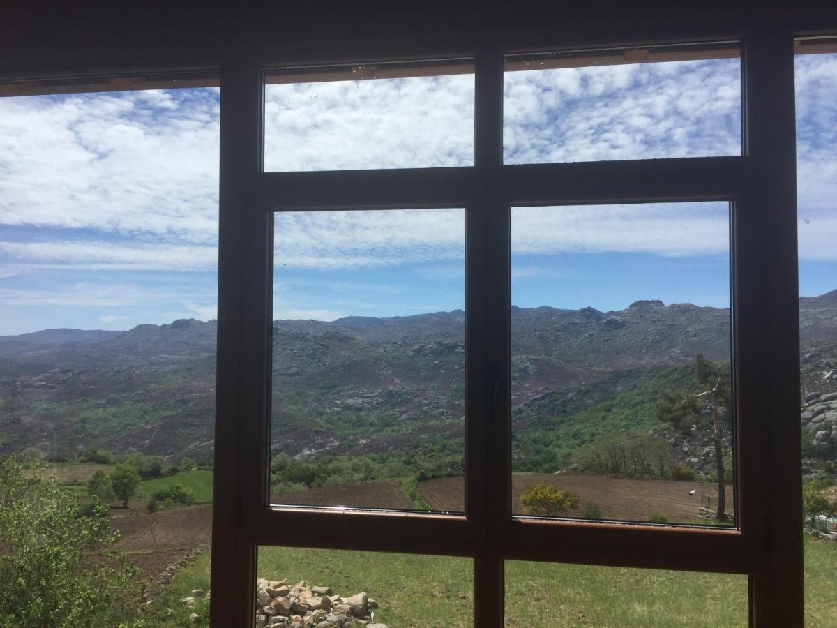 Fraga De Pitoes Farm stay Pitoes das Junias